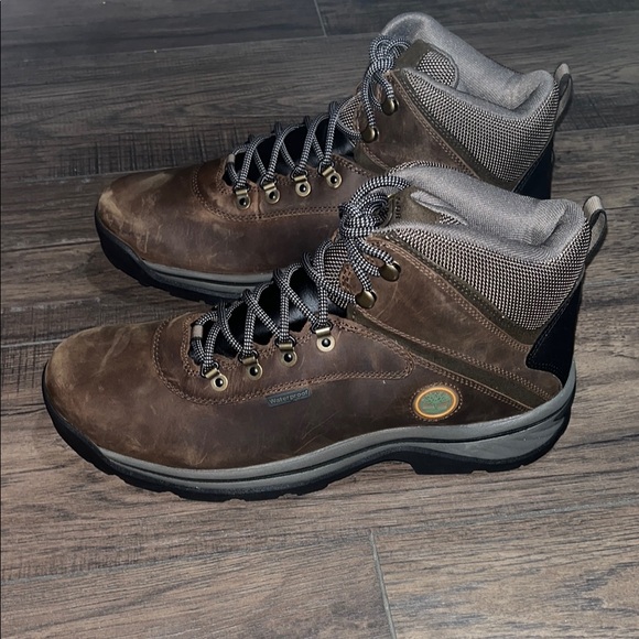 Timberland Men's Brown Hiking Boots - Picture 4 of 10